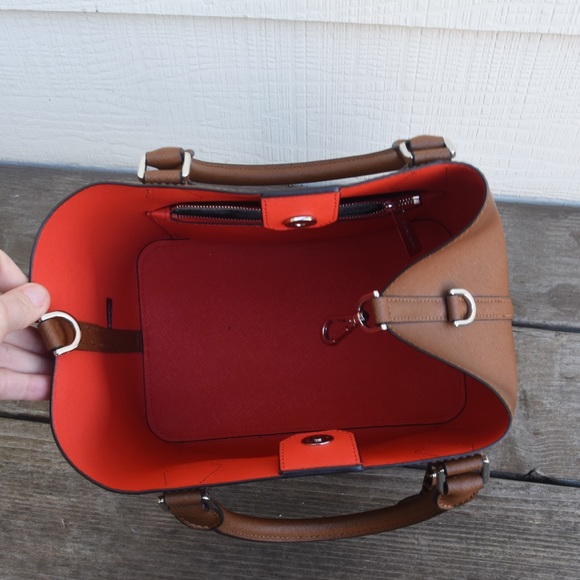 Michael Kors handbag✨ Host Pick🏆🎉🎉🎉🎉🎉🎉 - Picture 5 of 6